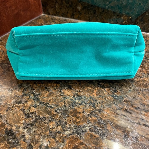 Kiehl’s Bundle (NWOT) - Picture 6 of 6